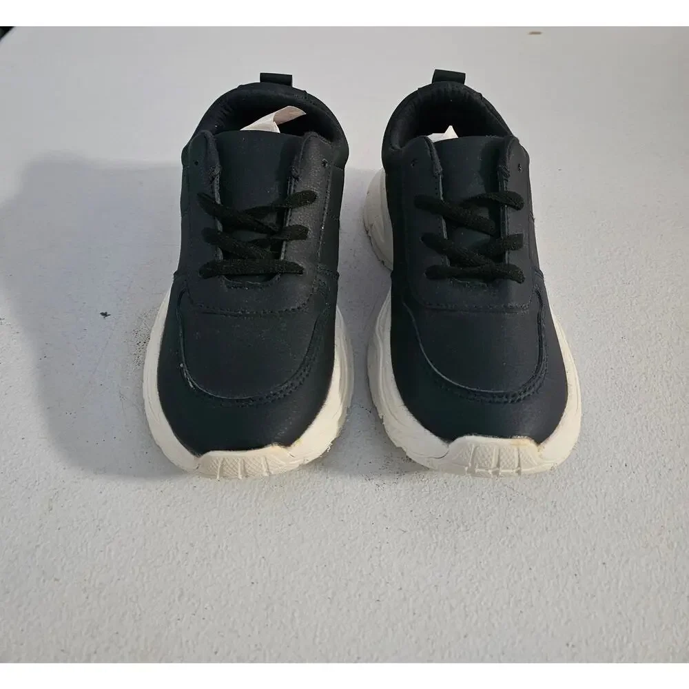 Boys Lightweight Lace-up sneakers size EU34 UK2 US 3